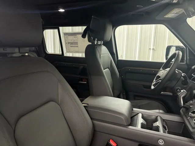New 2026 Gondwana Stone Metallic Land Rover X-Dynamic SE image 22