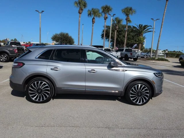 Certified Used 2023 Silver Lincoln Black Label image 4