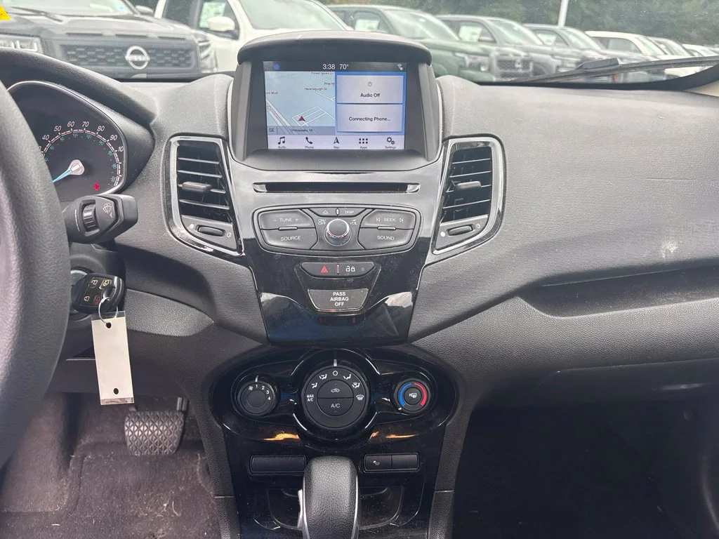 Used 2019 Black Ford SE image 11