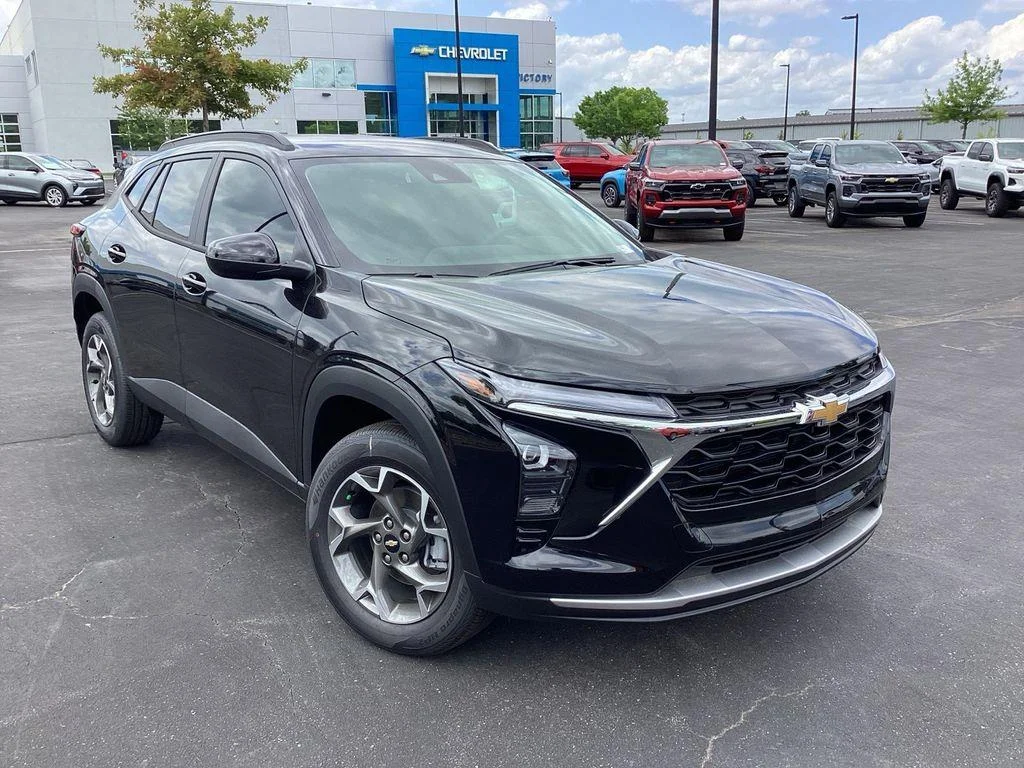 New 2026 Mosaic Black Metallic Chevrolet LT image 7