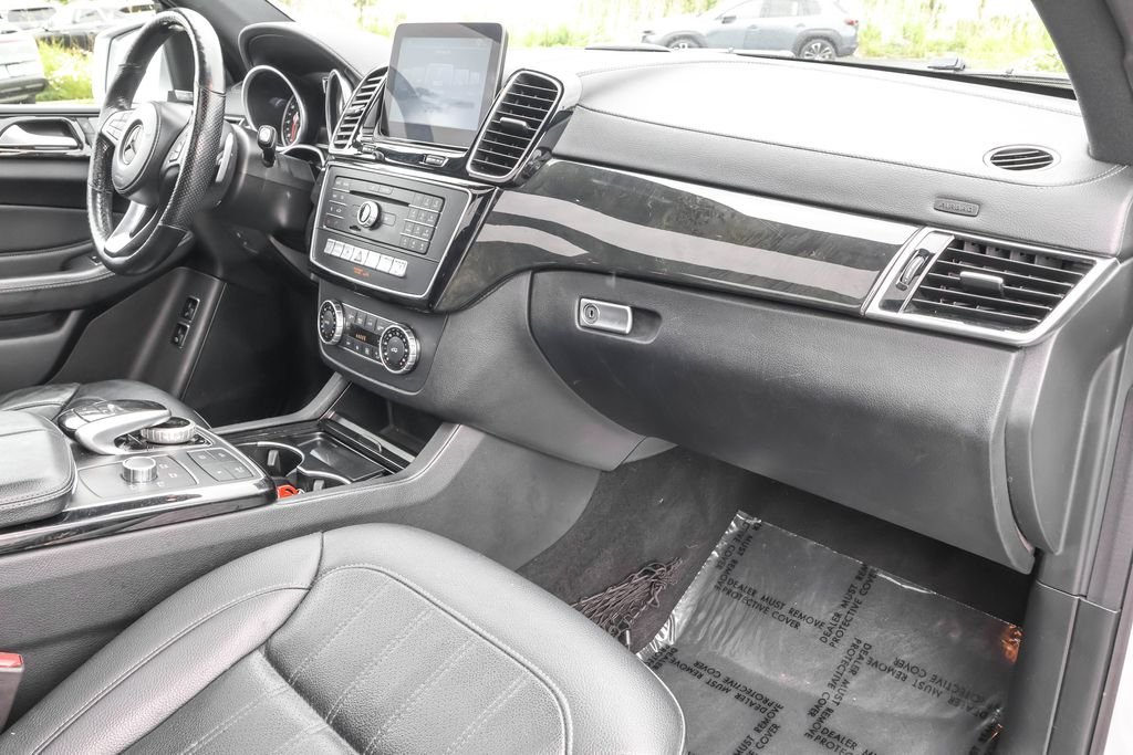 Used 2017  Mercedes-Benz GLS 450 image 37