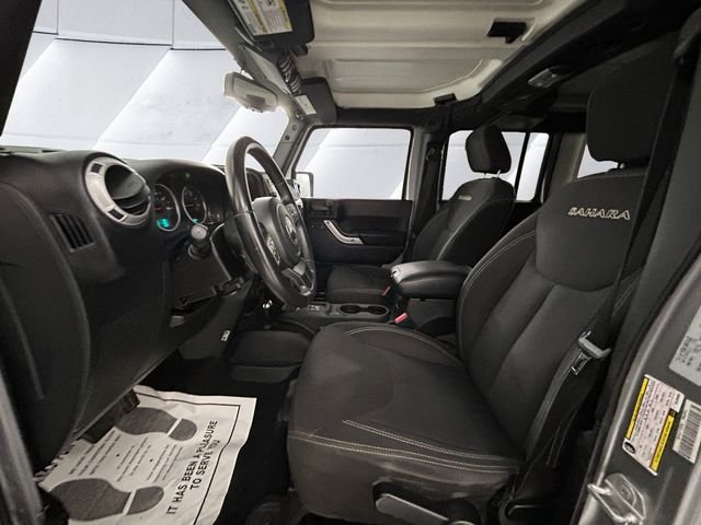 Used 2016 Silver Jeep Unlimited Sahara image 7