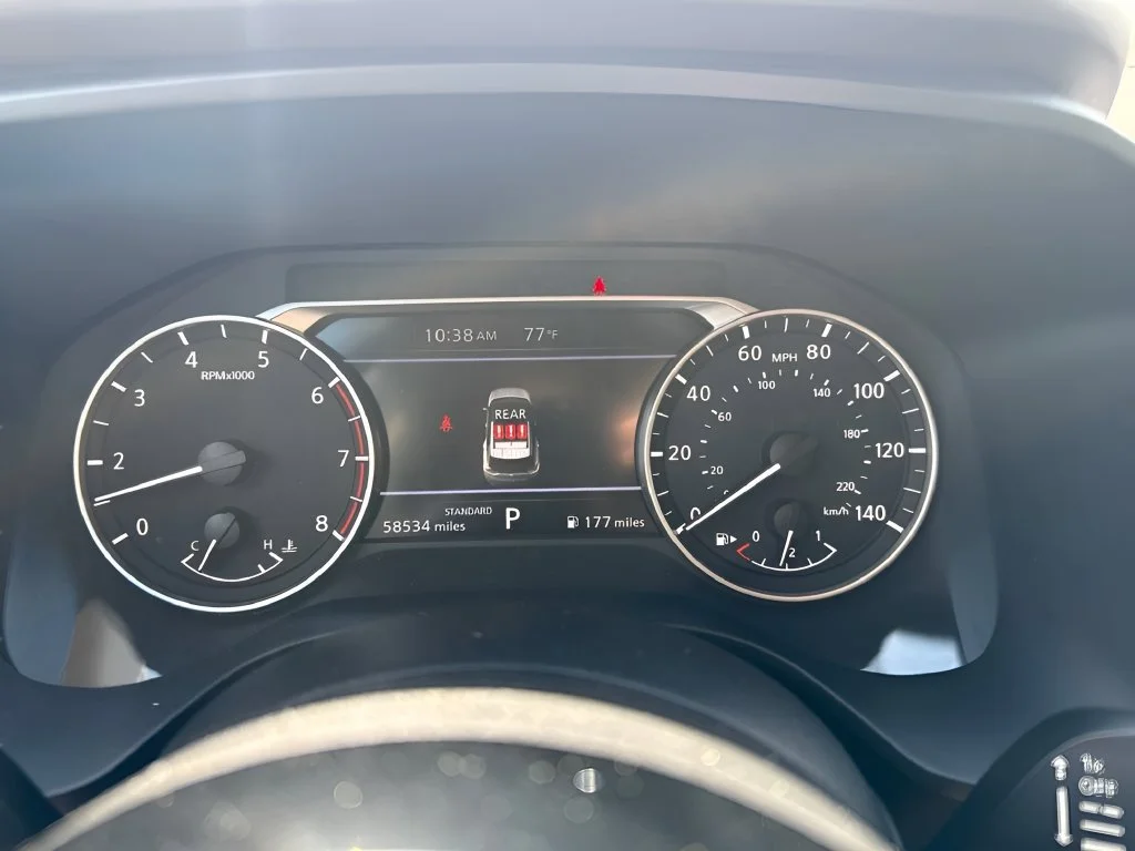 Used 2023  Nissan SV image 22