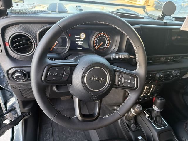 2025 Jeep Wrangler 4-Door Rubicon - Photo 16