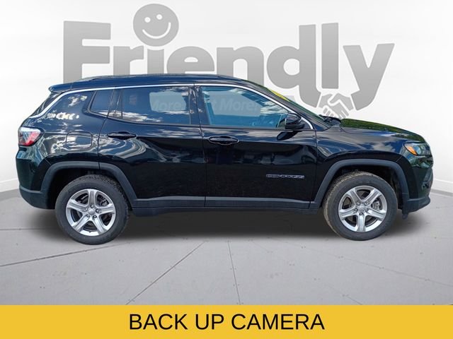 Used 2023 Black Jeep Latitude image 6