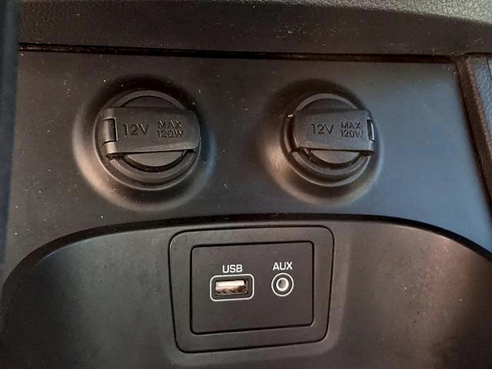 Used 2019 Circuit Silver Hyundai SE image 25