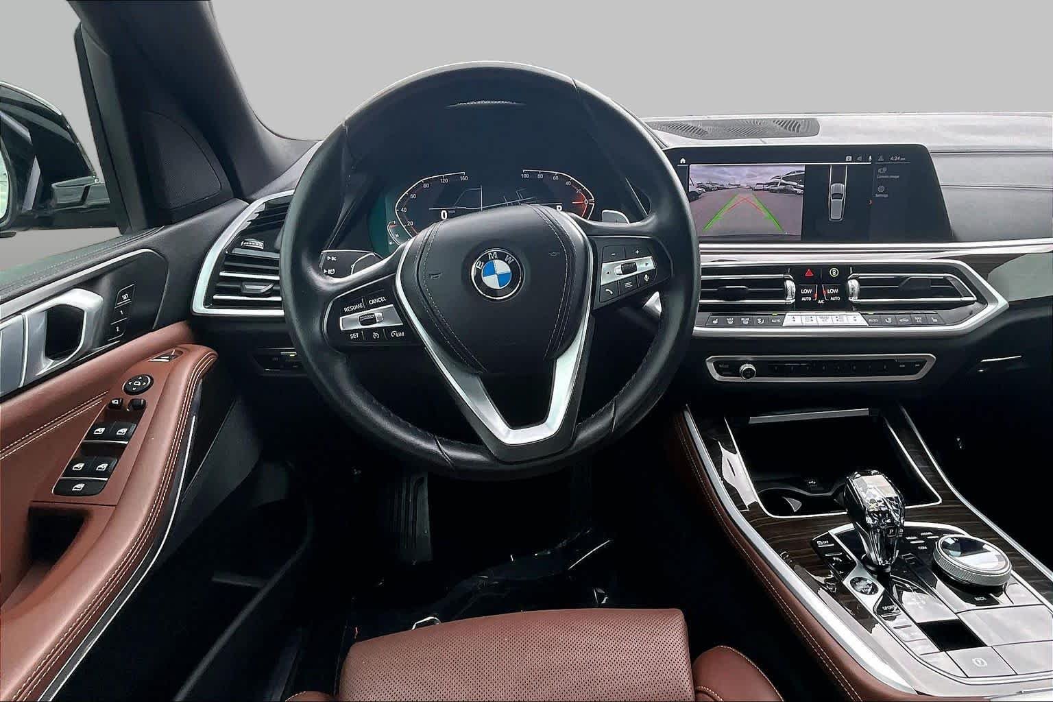 Used 2023 Sparkling Brown Metallic BMW sDrive40i image 5