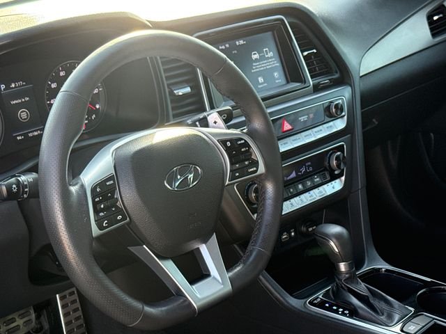 Used 2019 Blue Hyundai Sport image 18