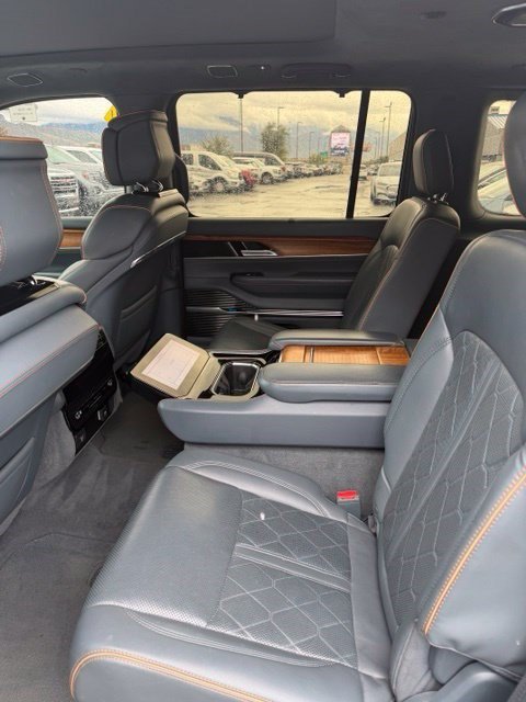Used 2022 Bright White Clearcoat Jeep Series III image 12