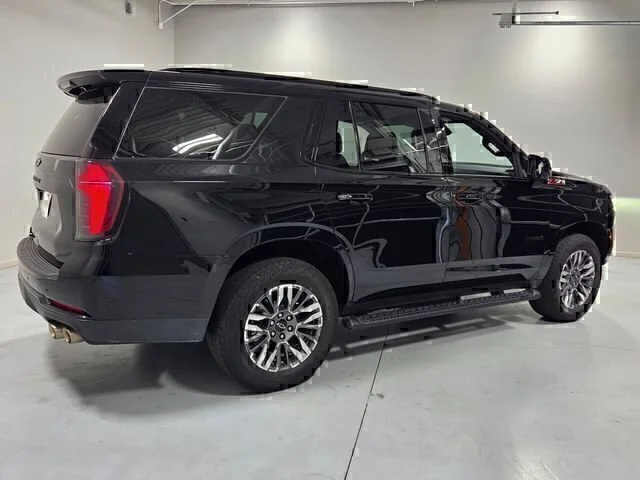 Used 2025 Black Chevrolet Z71 image 14