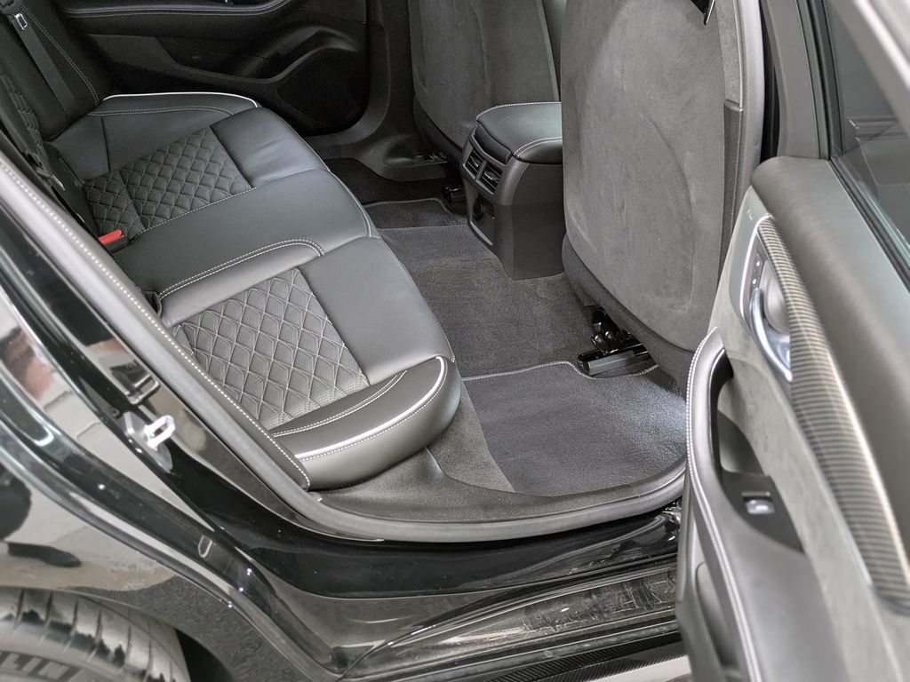 Used 2022 Black Cadillac V-Series image 31