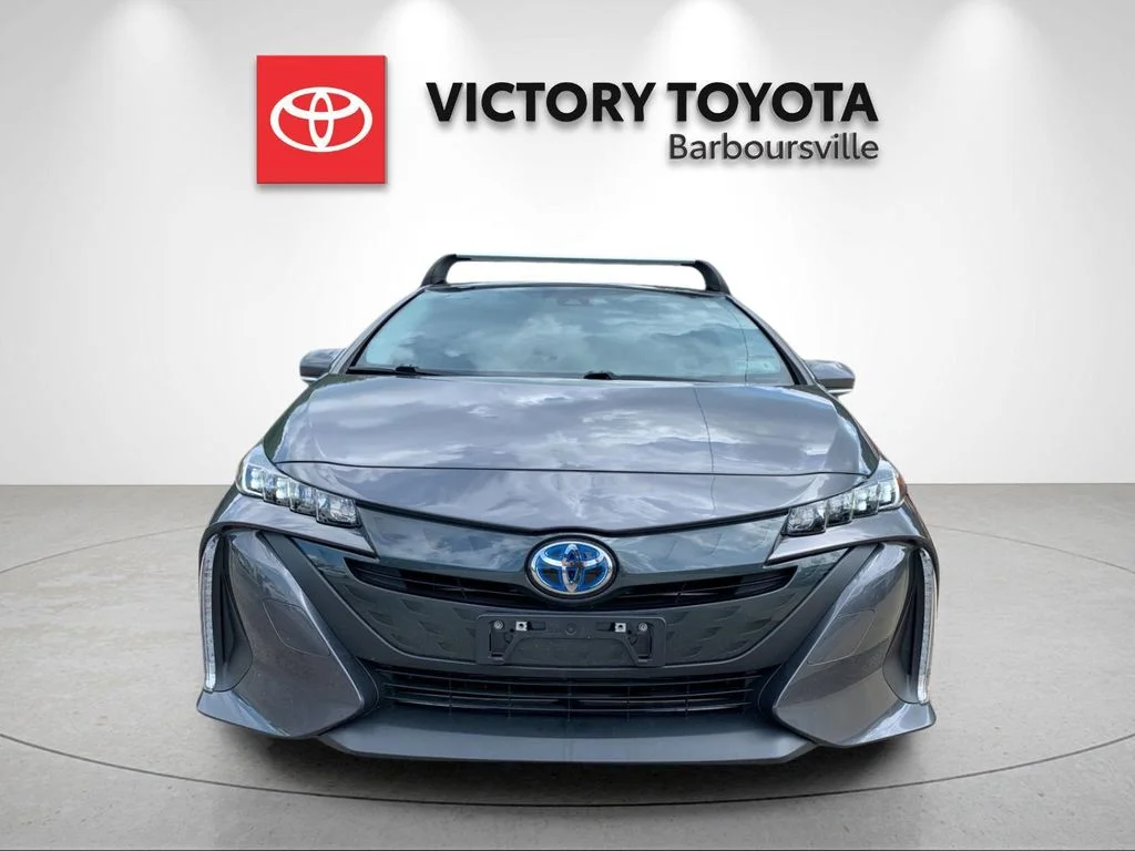 Used 2022 Gray Toyota XLE image 8