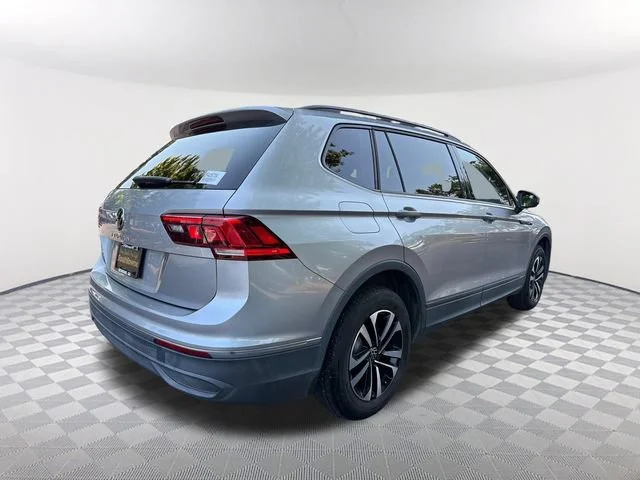 Used 2022 Silver Volkswagen 2.0T S image 5