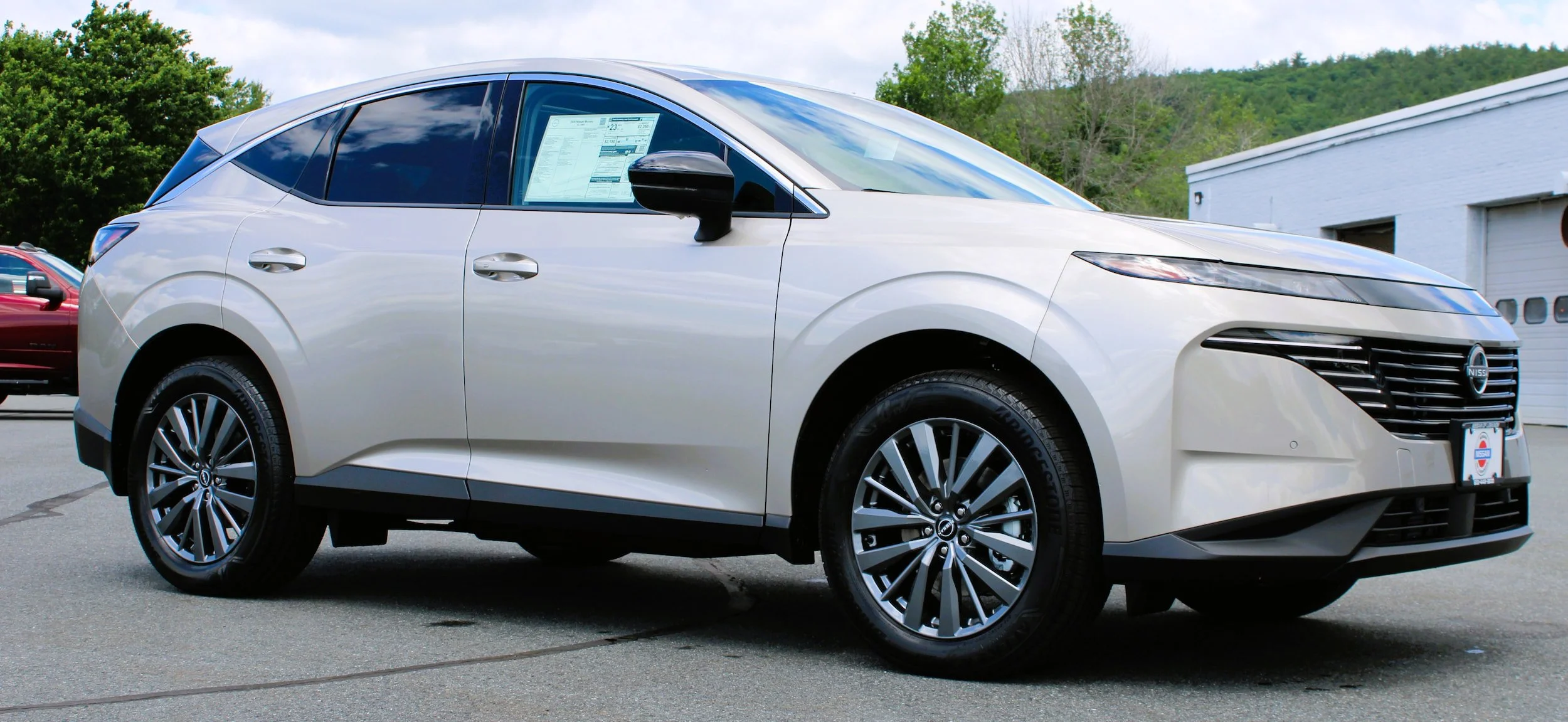 New 2026 Champagne Silver Metallic Nissan SL image 5