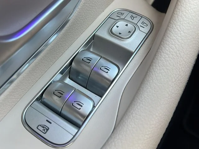 Used 2024 Gray Mercedes-Benz GLE 350 image 24