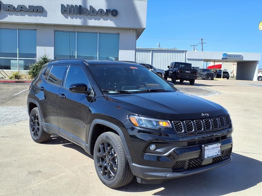 New 2026 Diamond Black Crystal Pearl-Coat Exterior Paint Jeep Latitude image 1