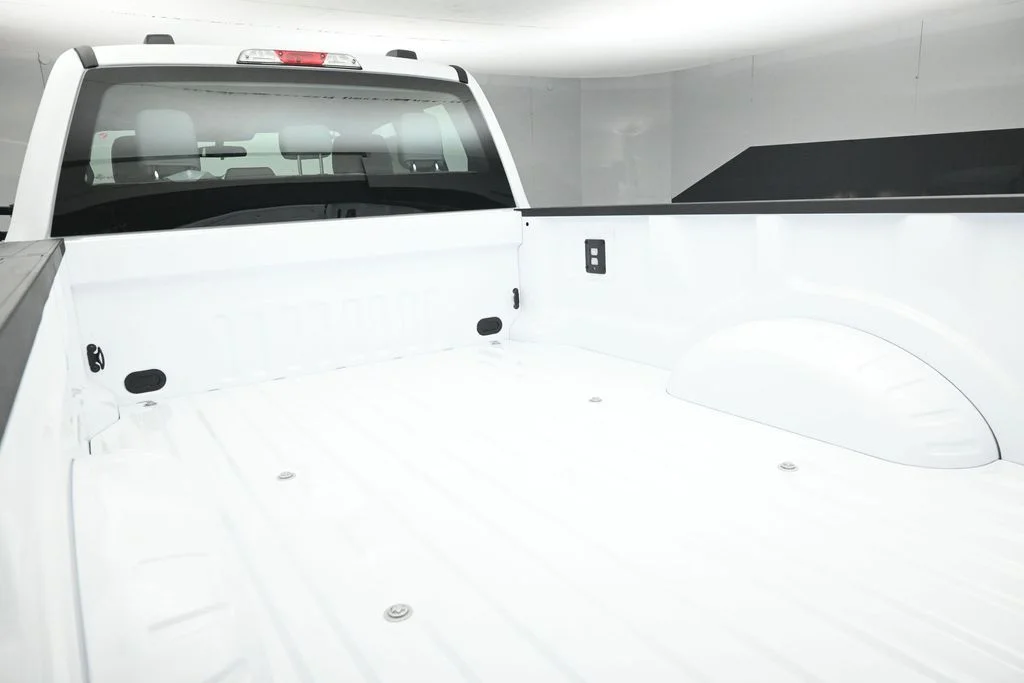 New 2026 Oxford White Ford XL image 19