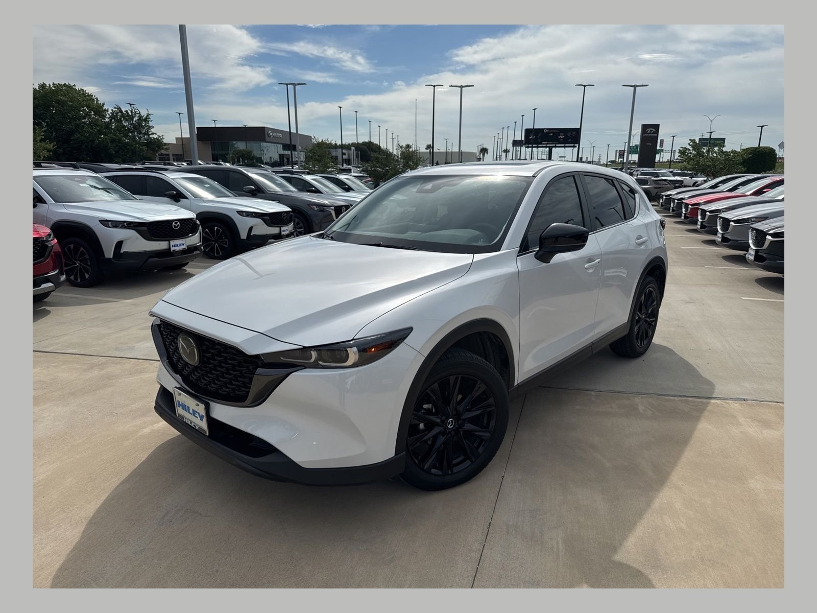 2025 Mazda CX-5 S Carbon Edition Auto AWD's photo