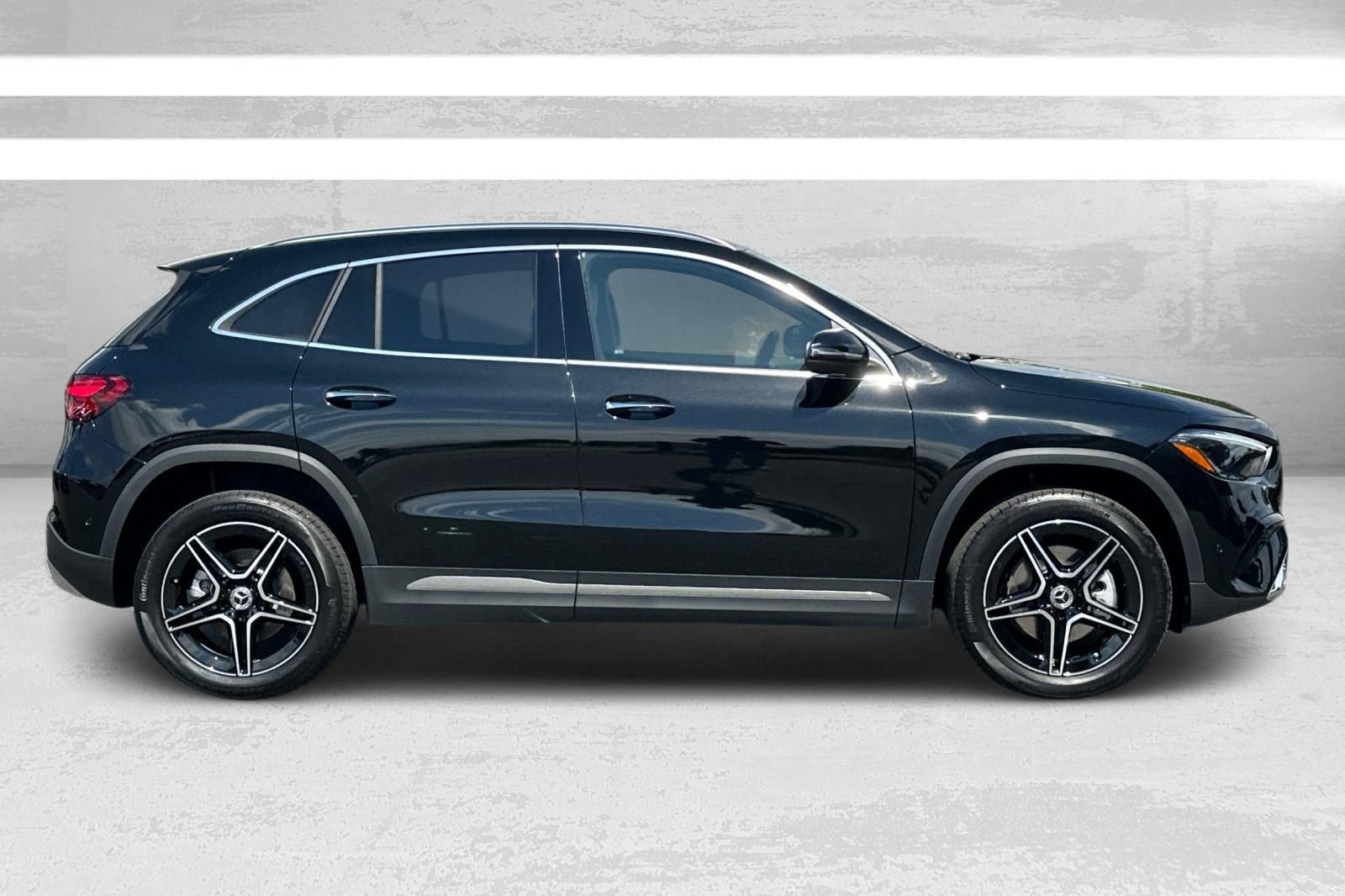 New 2026 Black Mercedes-Benz GLA 250 image 3