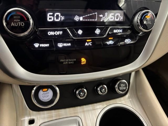 Used 2015 White Nissan Platinum image 23