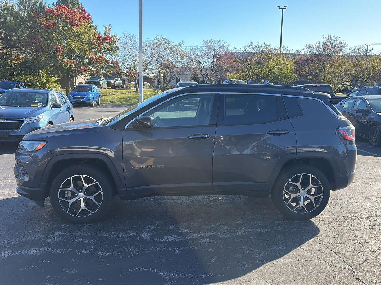 Used 2024 Baltic Gray Metallic Clearcoat Jeep Limited image 4