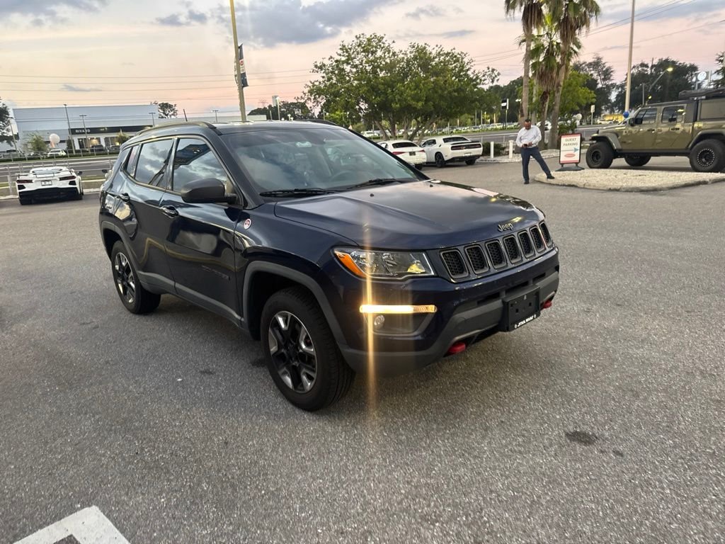 Used 2017 Blue Jeep Trailhawk image 3