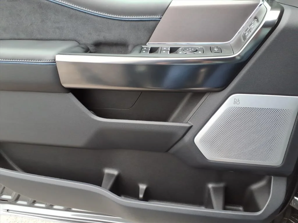 New 2026 Carbonized Gray Metallic Ford F-250® Platinum® image 17