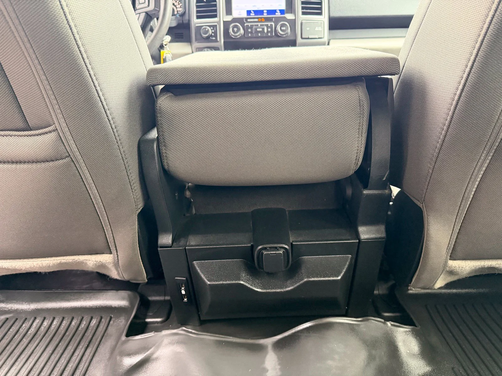 Used 2020 White Ford XLT image 29