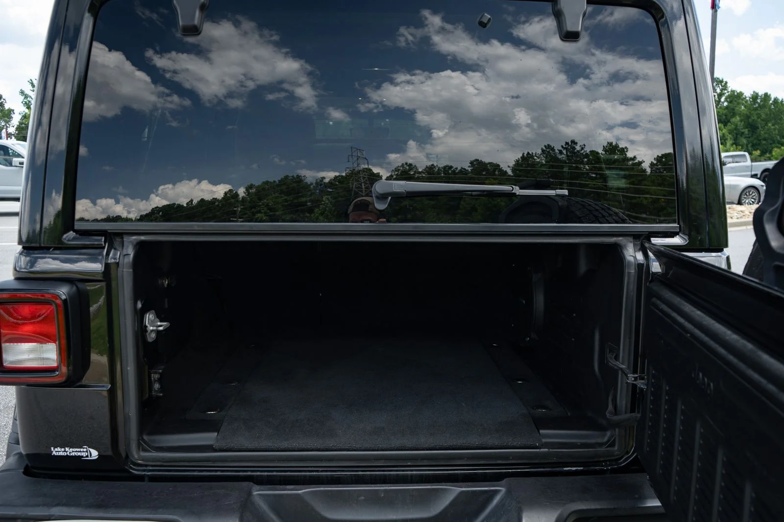 Used 2021 Black Clearcoat Jeep Unlimited Sahara image 9
