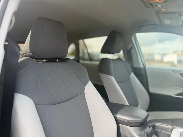 Certified Used 2020 MIDNIGHT BLACK METALLIC Toyota  image 22