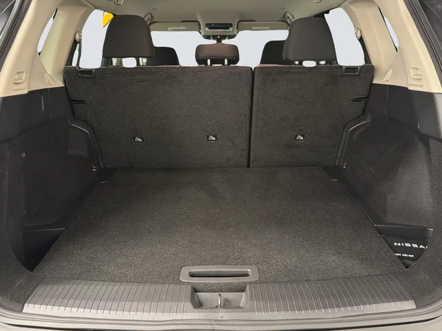 Used 2023 Gray Nissan SV image 31