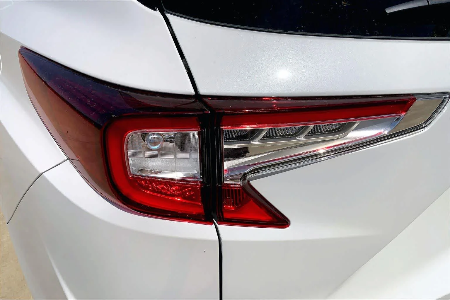 New 2026 Platinum White Pearl Acura w/Technology Package image 14