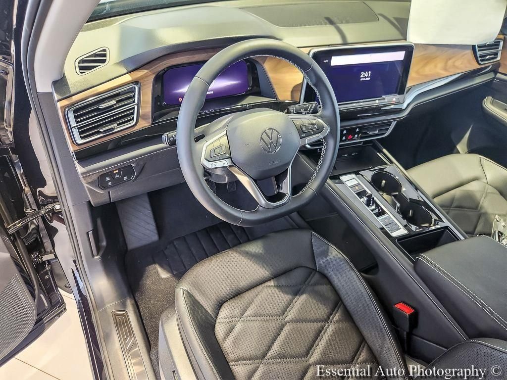 New 2026 Deep Black Pearl Volkswagen 2.0T SE w/Technology image 8
