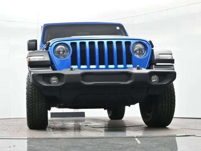 Used 2021 Hydro Blue Pearlc Jeep Sport S image 22