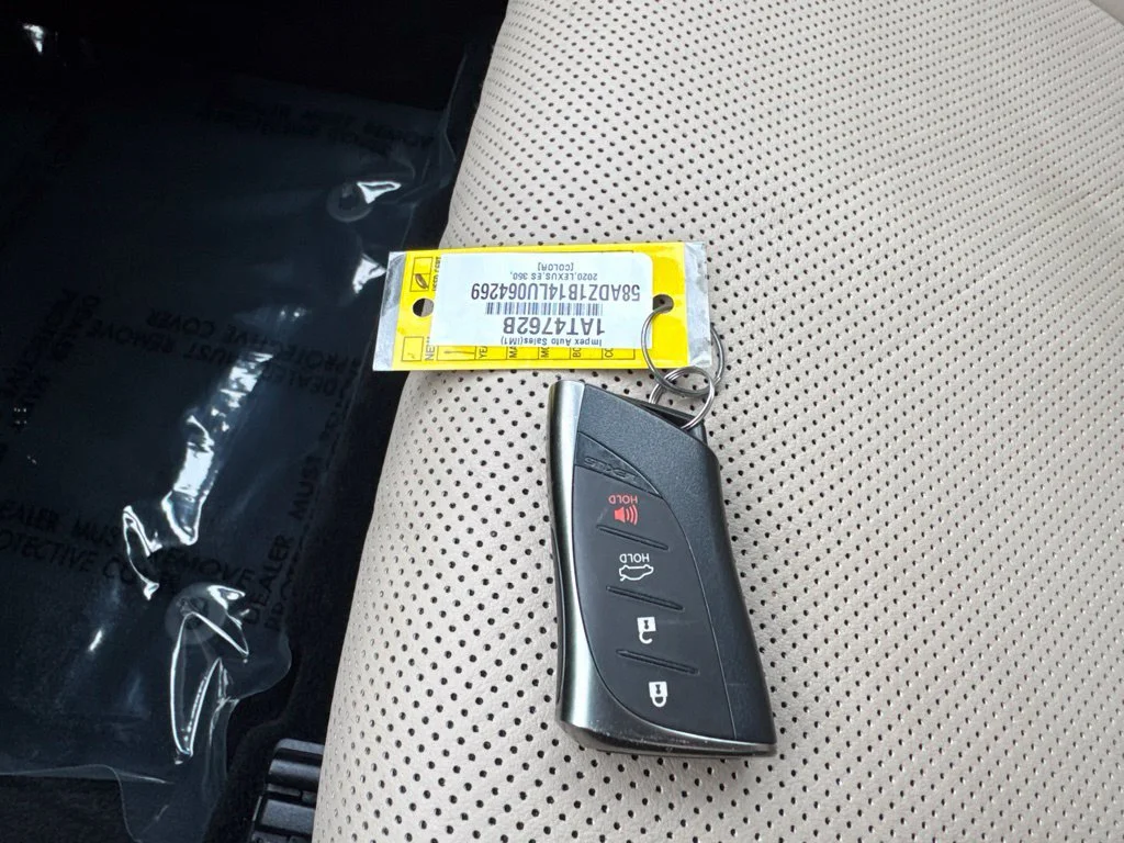 Used 2020 Silver Lexus 350 image 30