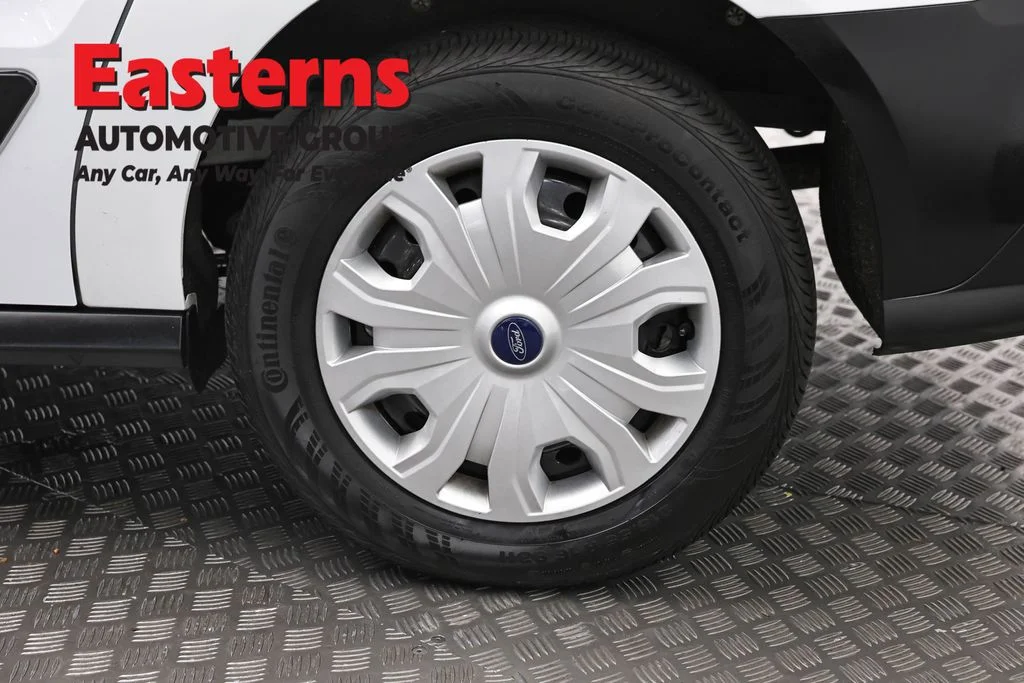 Used 2022 White Ford XL image 33