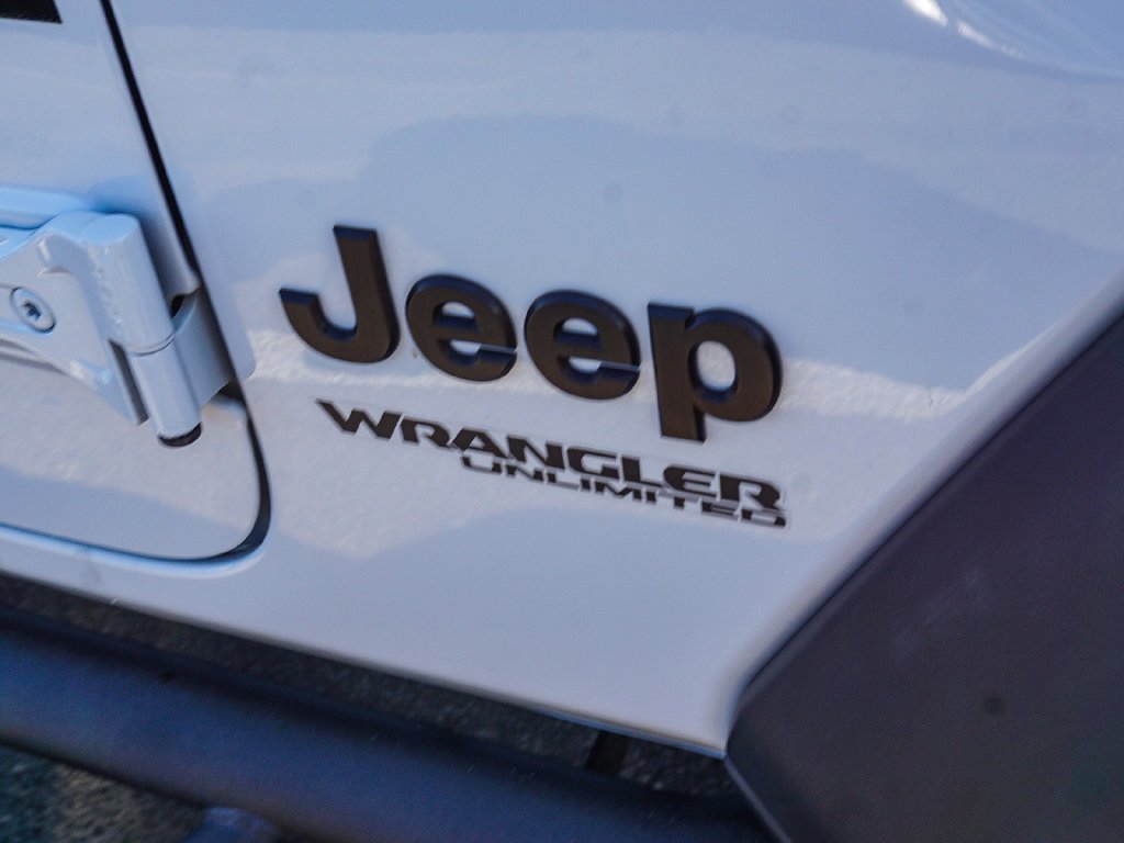 Used 2021 White Jeep Unlimited Willys image 11
