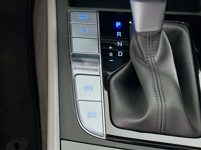 New 2026 Hyundai ELANTRA SEL Sport