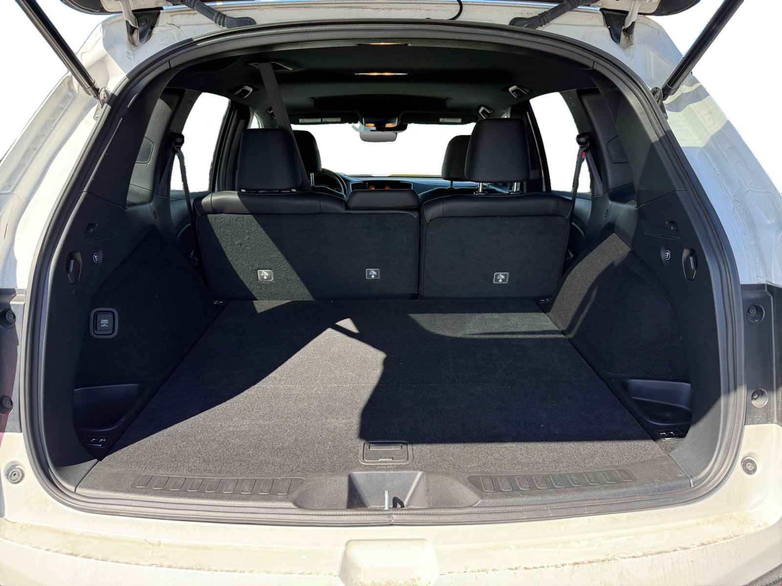Used 2022 White Honda EX-L image 17