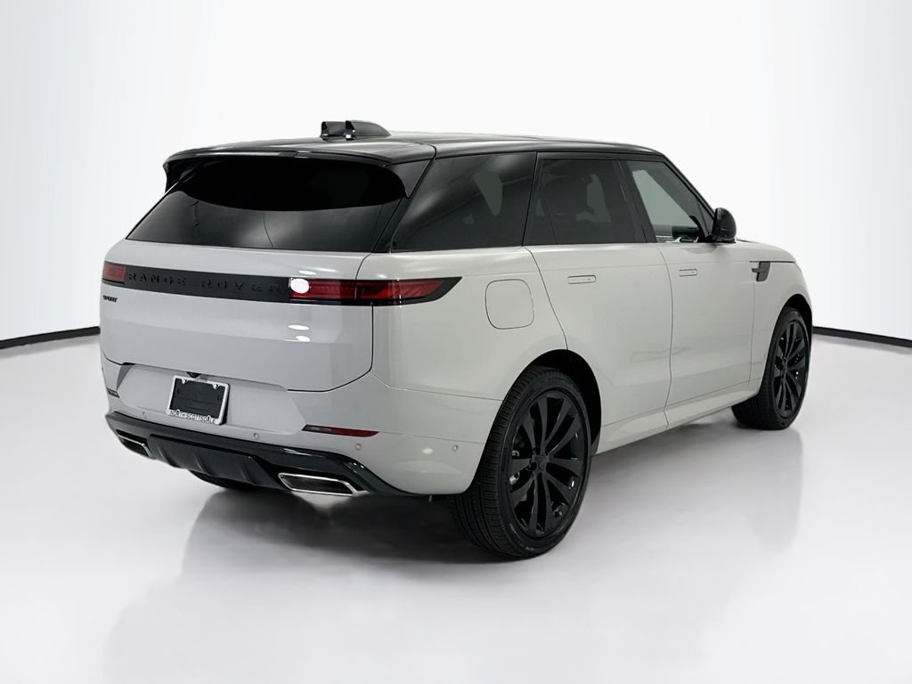 New 2026 Borasco Grey Land Rover Dynamic SE image 5
