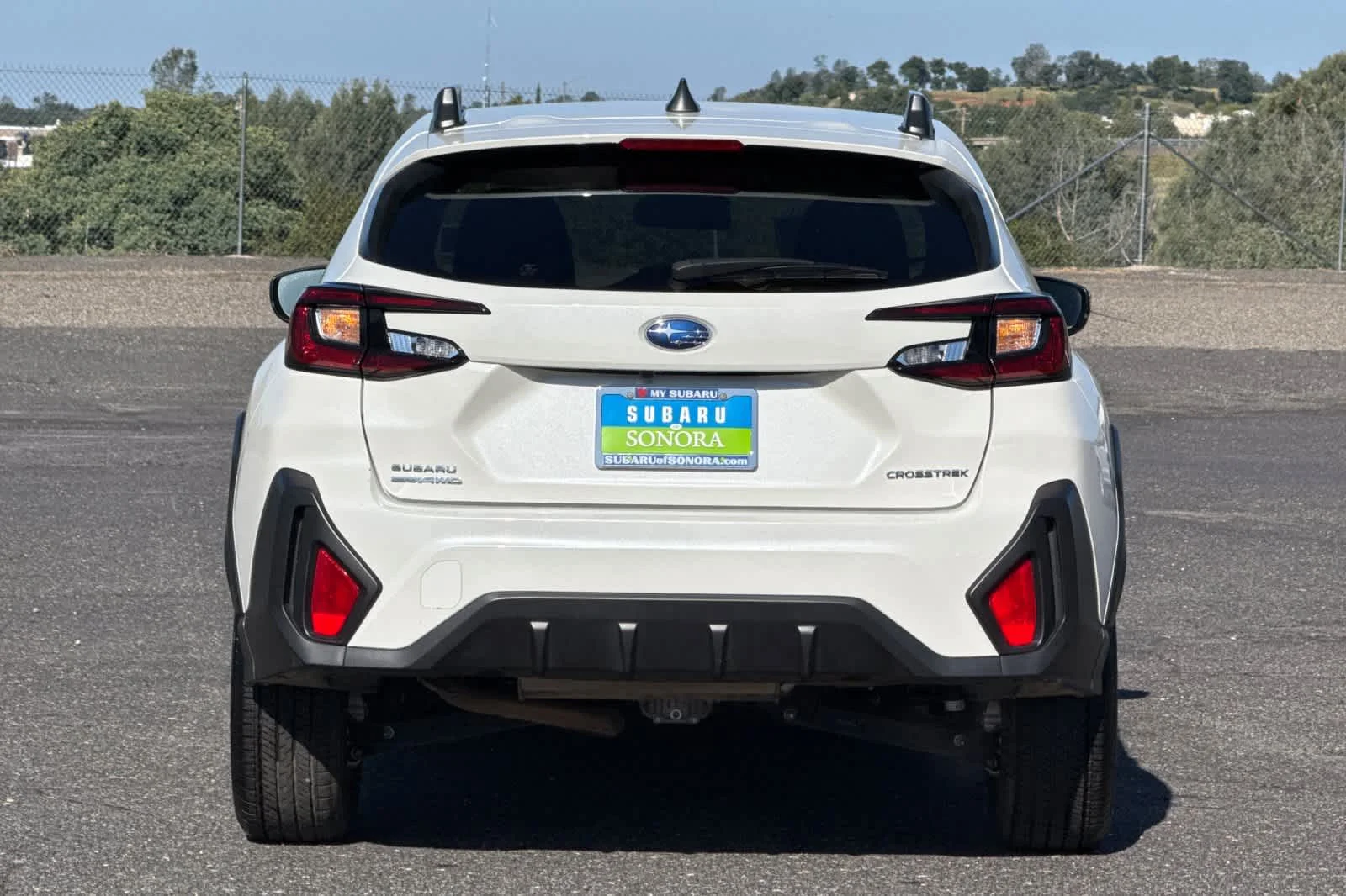 Used 2025 Crystal White Pearl Subaru Premium image 4