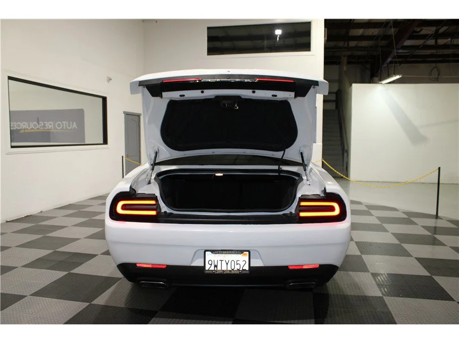 Used 2021 White Knuckle Clearcoat Dodge SXT image 14