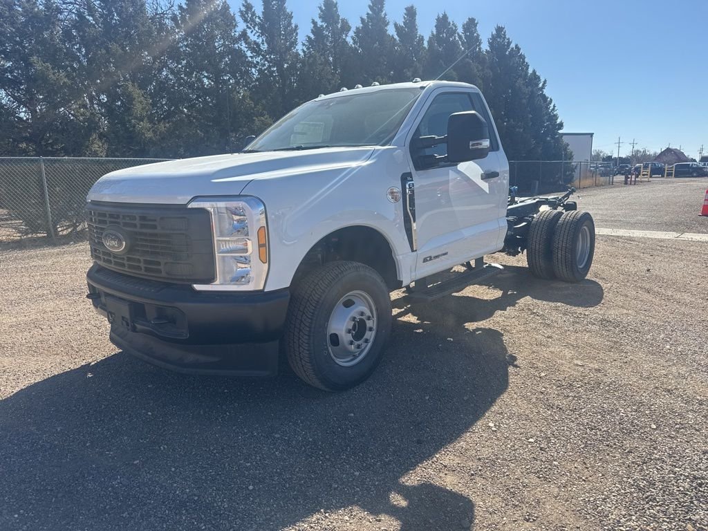 New 2026 Oxford White Ford XL image 2