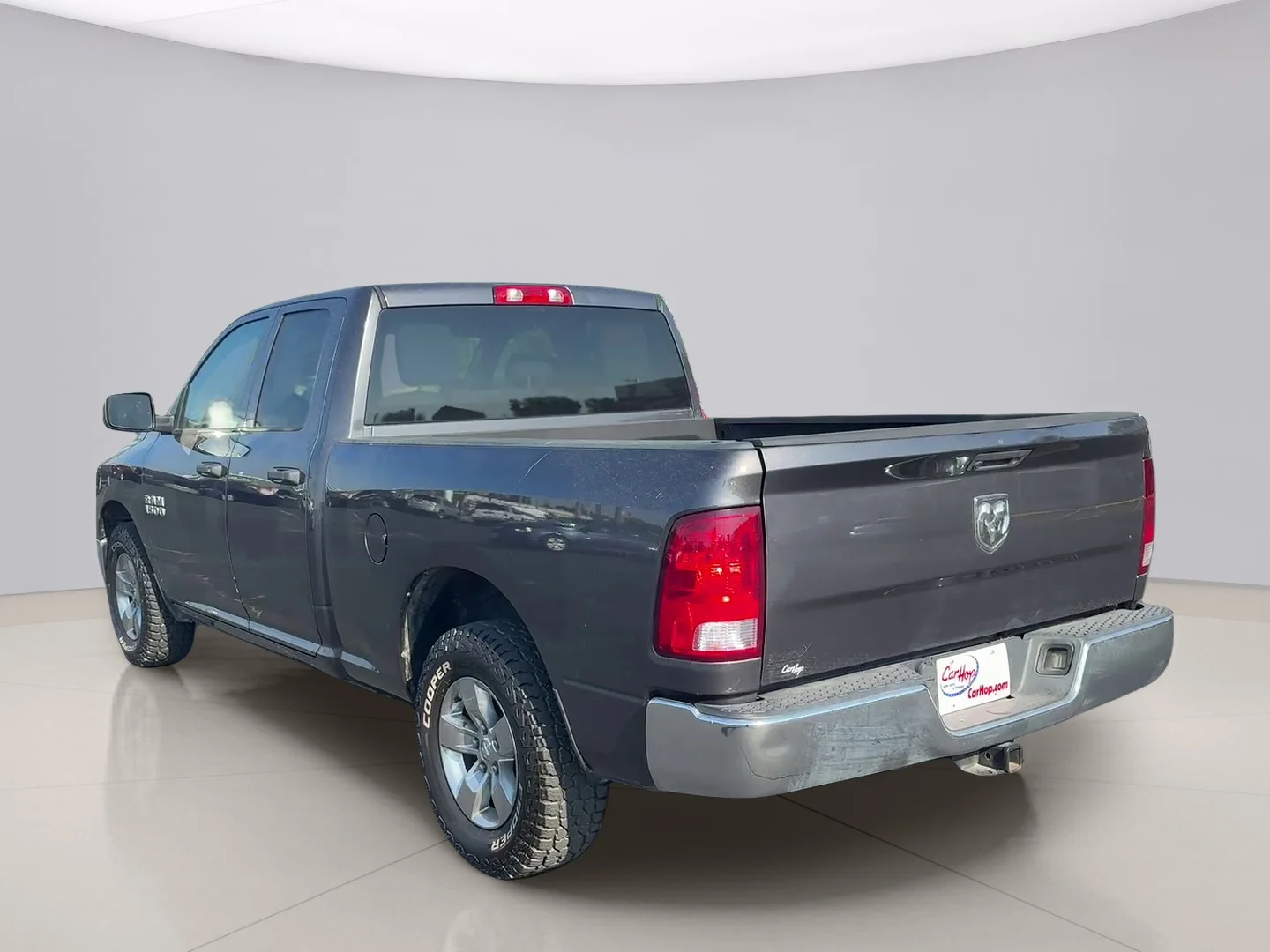 Used 2018 Gray Ram TRADESMAN image 3