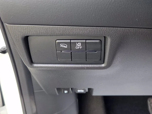 Used 2023 White Mazda 2.5 S Preferred Package image 28