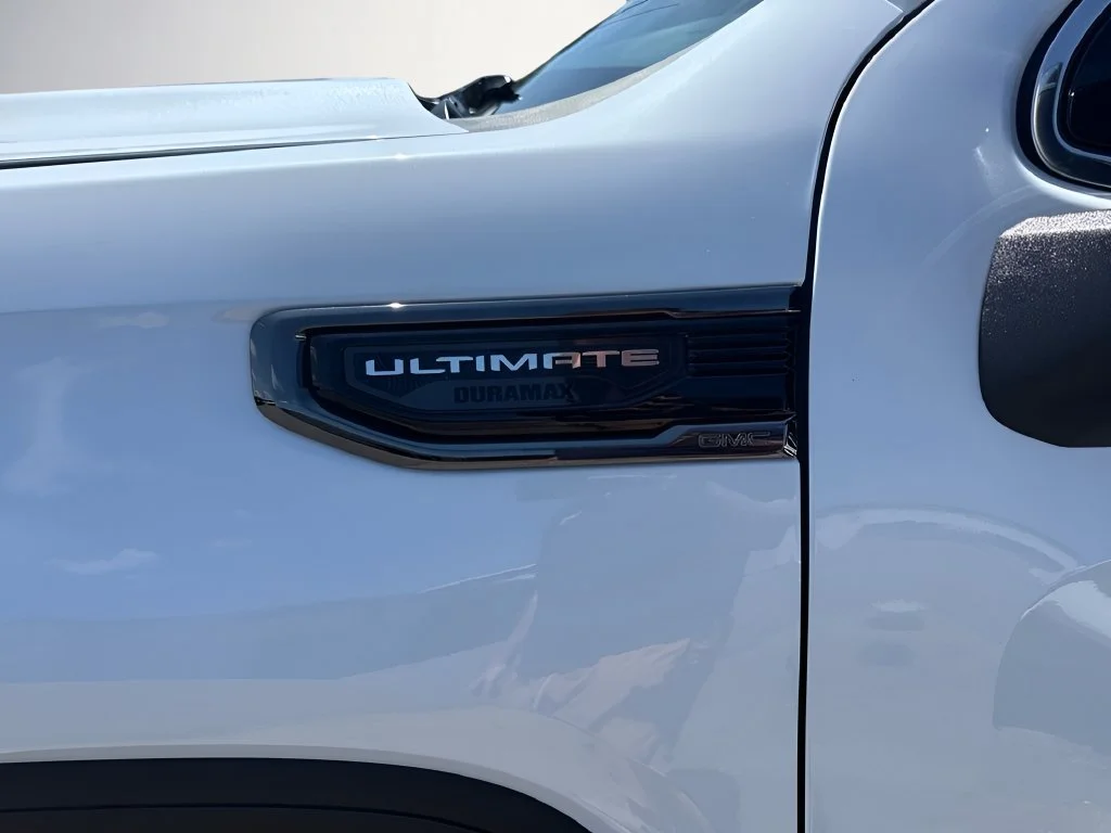 New 2026 Glacier White Tricoat GMC Denali Ultimate image 38