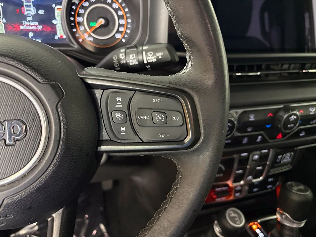 Used 2025 Black Jeep Rubicon image 20