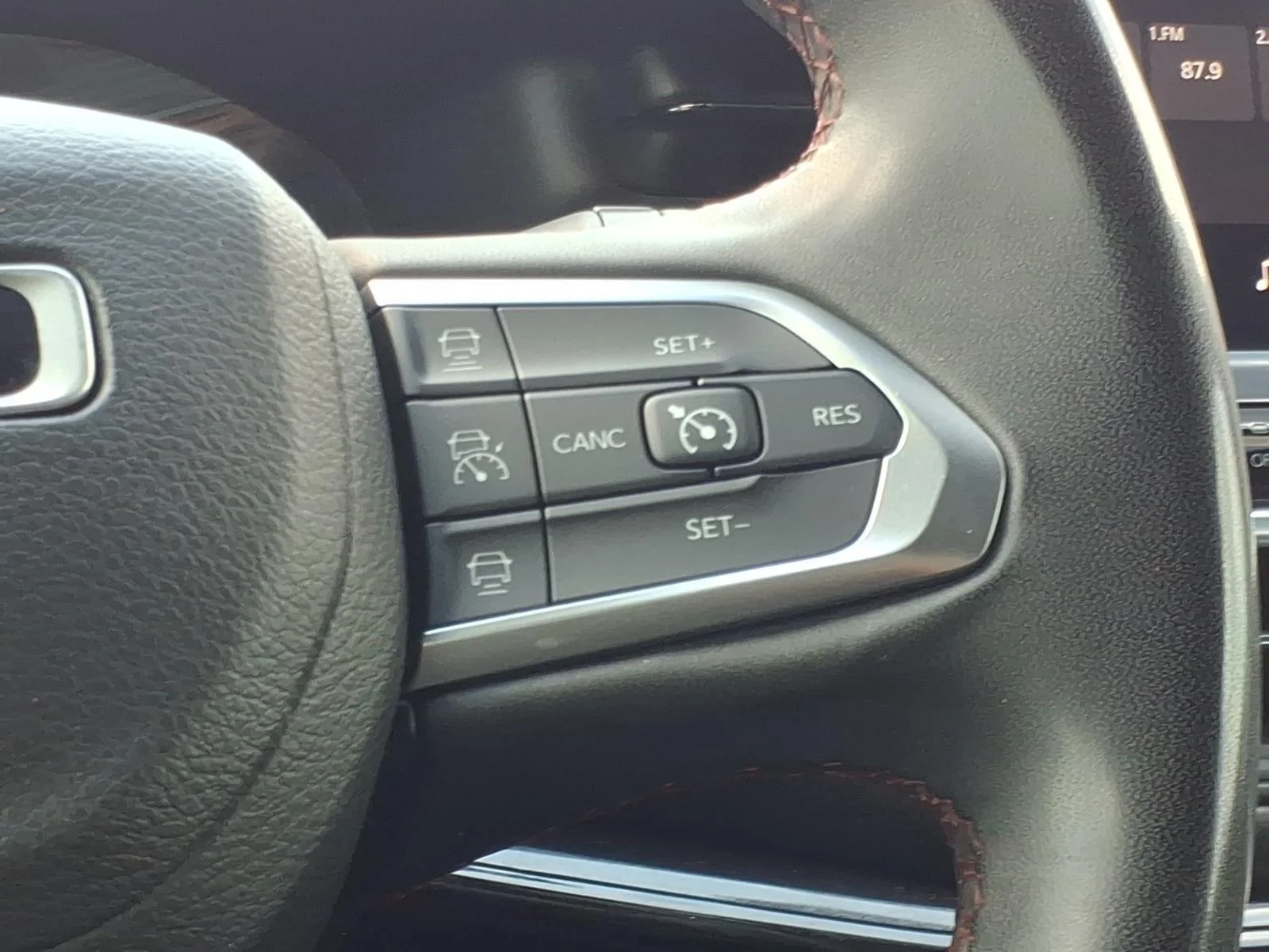 Used 2023 Bright White Clearcoat Jeep Trailhawk image 29