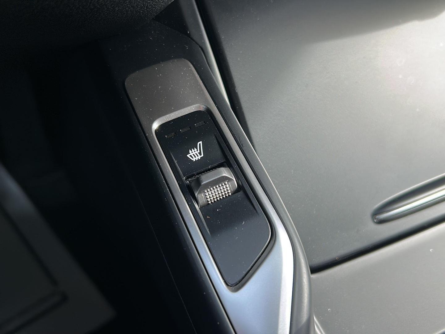 2023 Kia Sorento LX - Photo 10