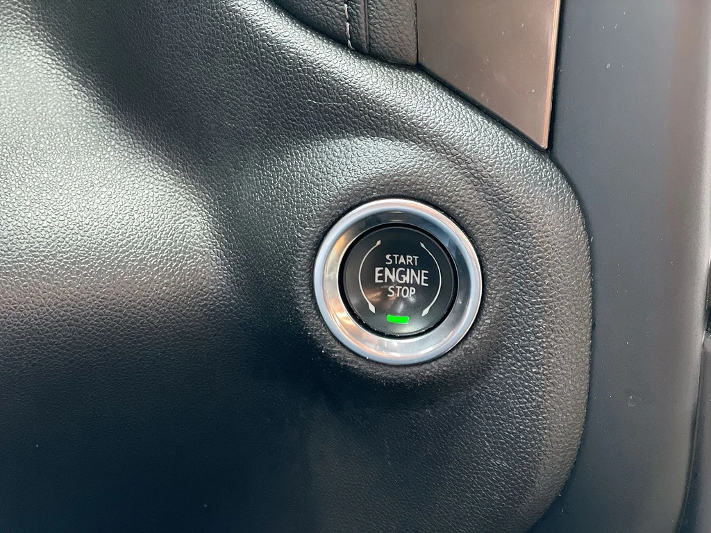 Used 2021 Black Chevrolet High Country image 17